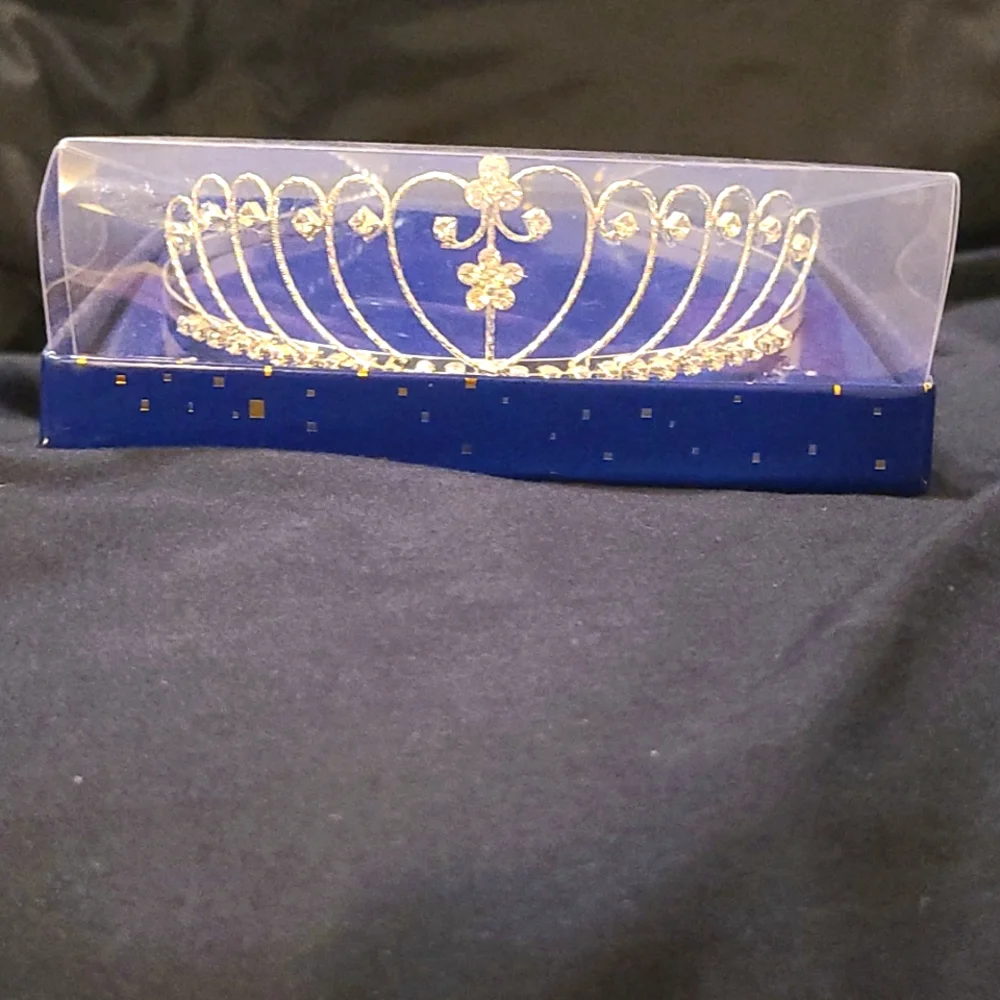 Tiara - Picture 1 of 1